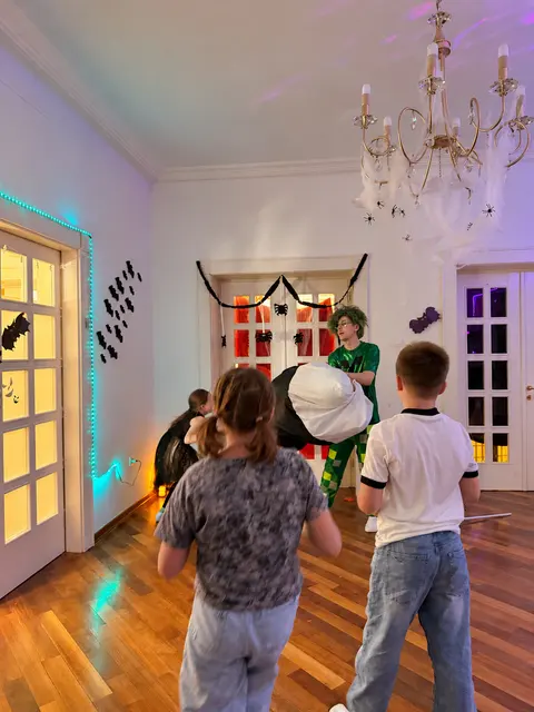 Игры и движение — Halloween 2026, 9
